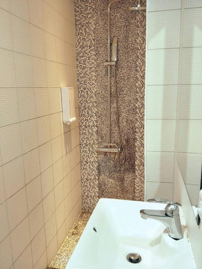 Hostel Jiizu Taipei Exterior photo