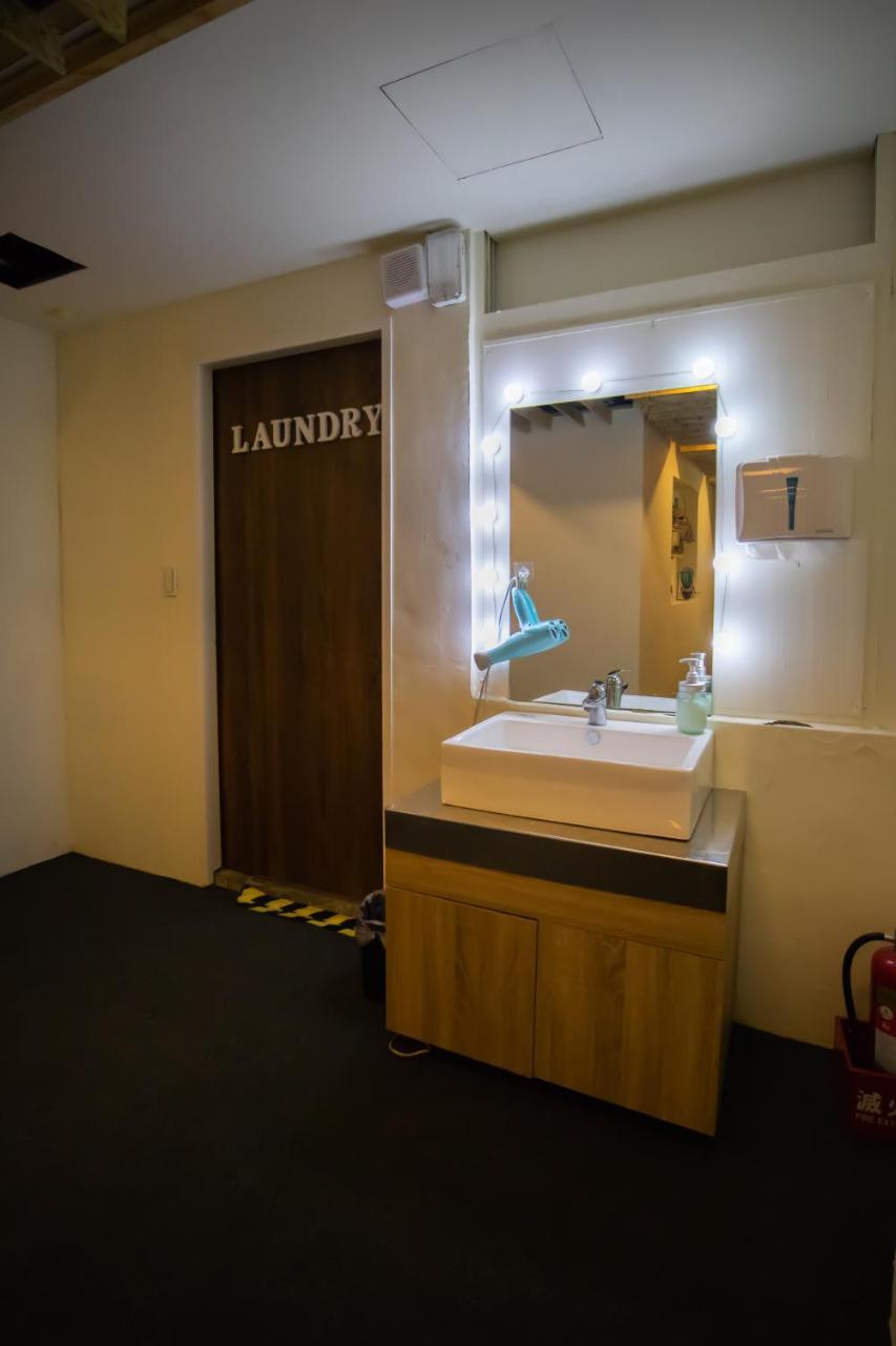 Hostel Jiizu Taipei Exterior photo
